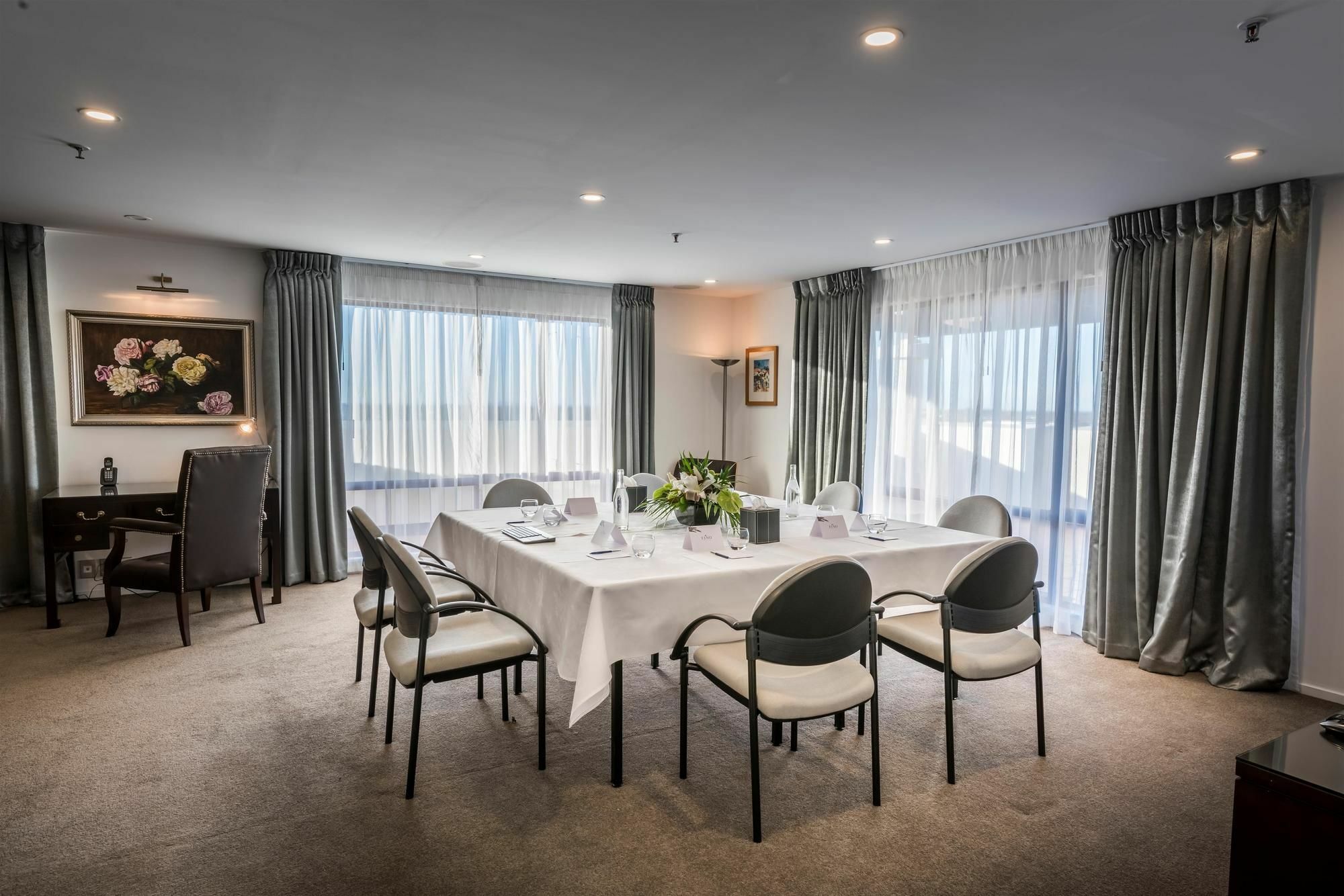 Fino Hotel & Suites Крайстчерч Екстер'єр фото